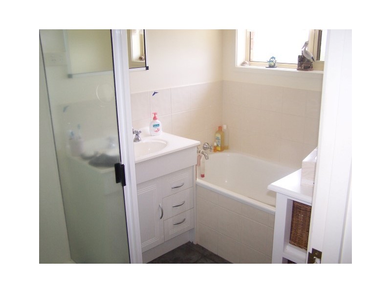 11 Dallas Road, Somerset TAS 7322