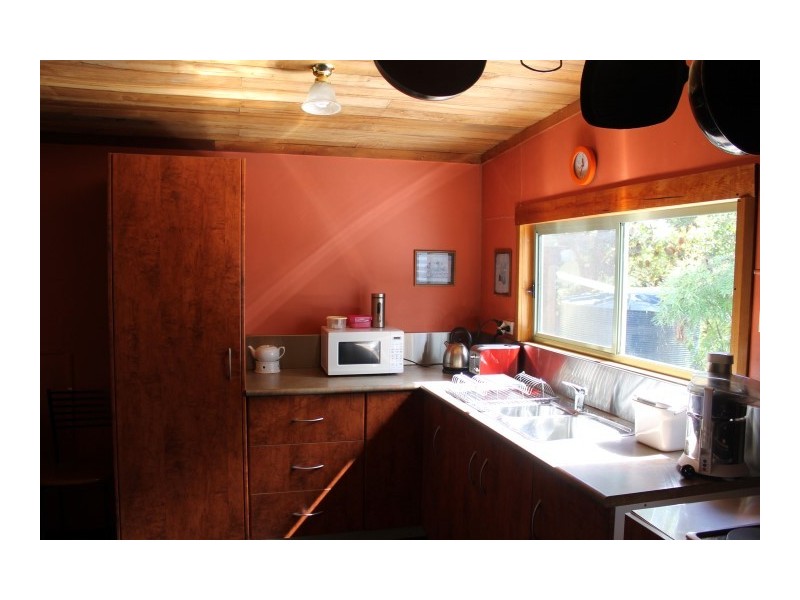 1 Elfrida Avenue, Sisters Beach TAS 7321