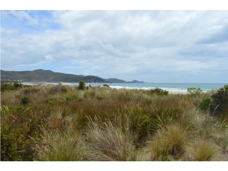 7 East Boulevard, Sisters Beach TAS 7321