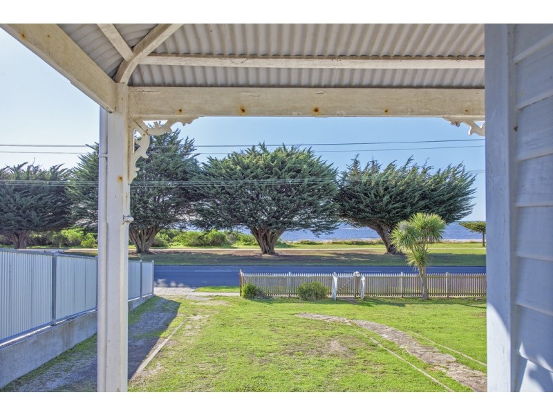 29 Old Bass Highway, Wynyard TAS 7325