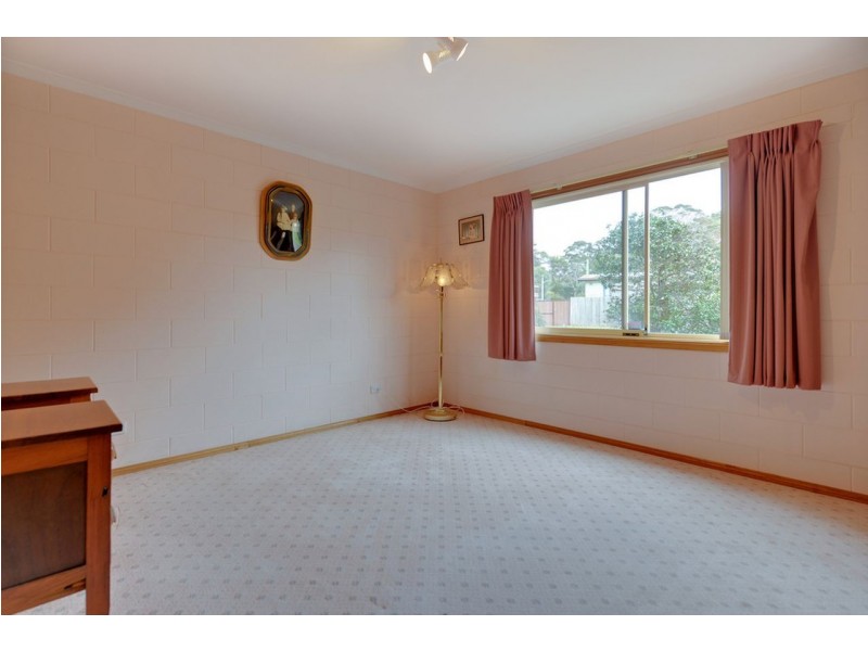 8 East Boulevard, Sisters Beach TAS 7321