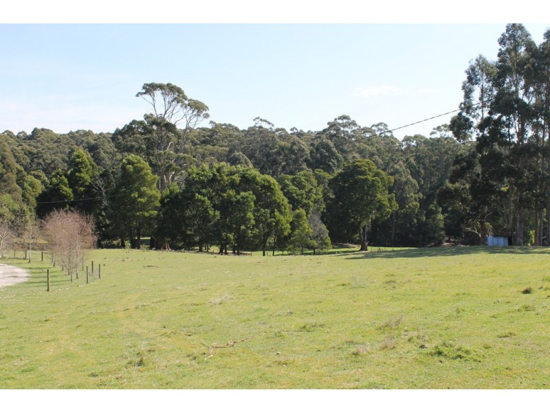 130 Lyons Road, Lapoinya TAS 7325