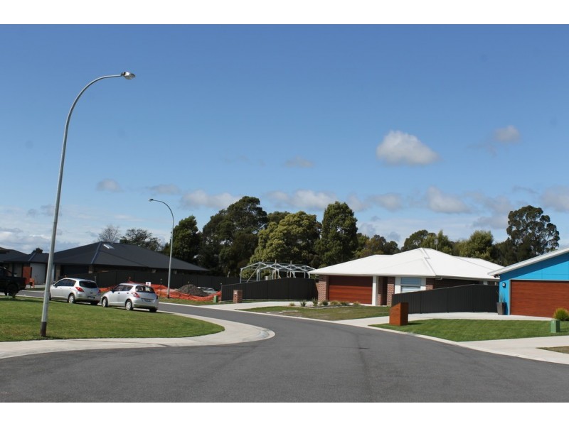 9 Yulambi Court, Wynyard TAS 7325