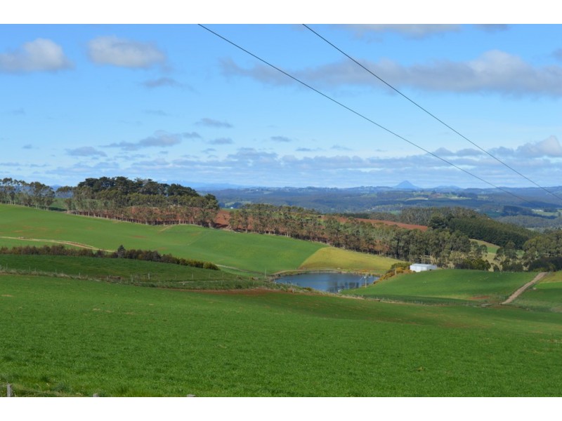144 Baulds Road, Table Cape TAS 7325