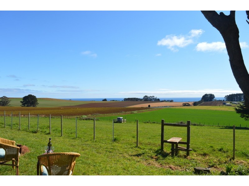 144 Baulds Road, Table Cape TAS 7325
