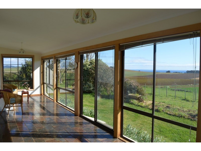 144 Baulds Road, Table Cape TAS 7325