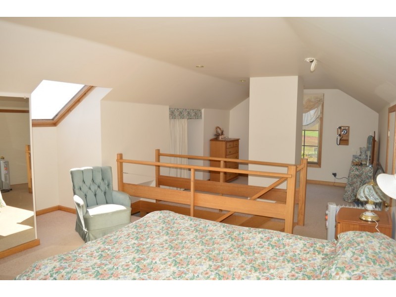 144 Baulds Road, Table Cape TAS 7325