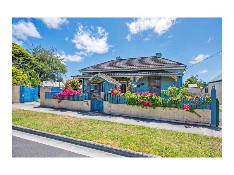 13 Dodgin Street, Wynyard TAS 7325
