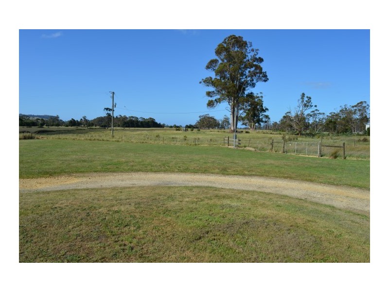 27 Lennah Drive, Wynyard TAS 7325