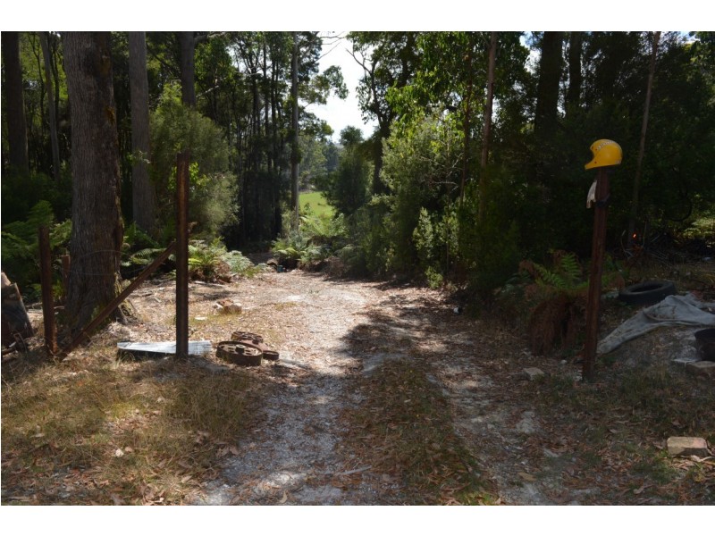 12 Beatties Road, Lapoinya TAS 7325