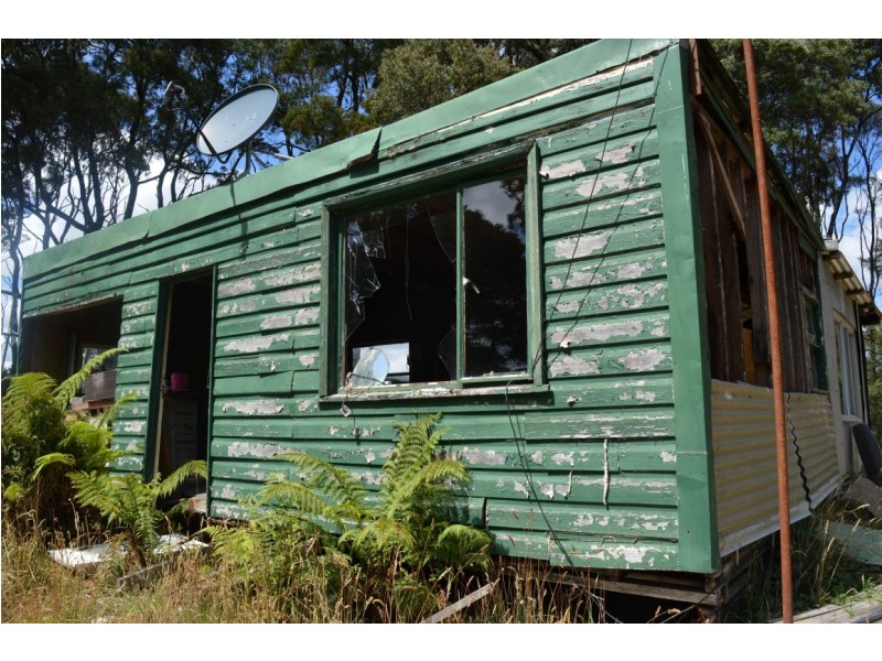 12 Beatties Road, Lapoinya TAS 7325