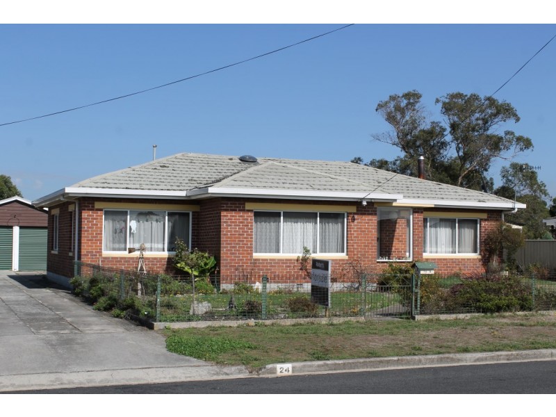 24 Austin Street, Wynyard TAS 7325