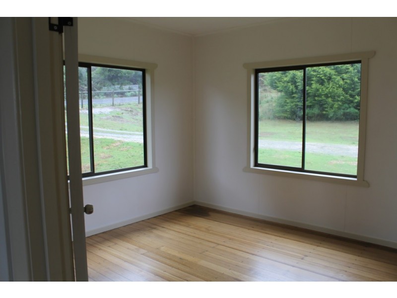 228 Coalmine Road, Preolenna TAS 7325