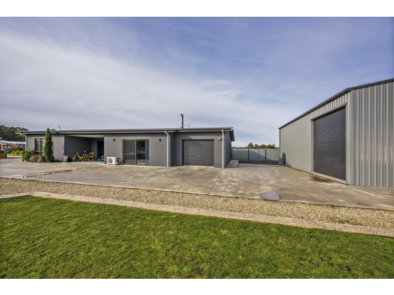 32 Katelyn Drive, Wynyard TAS 7325