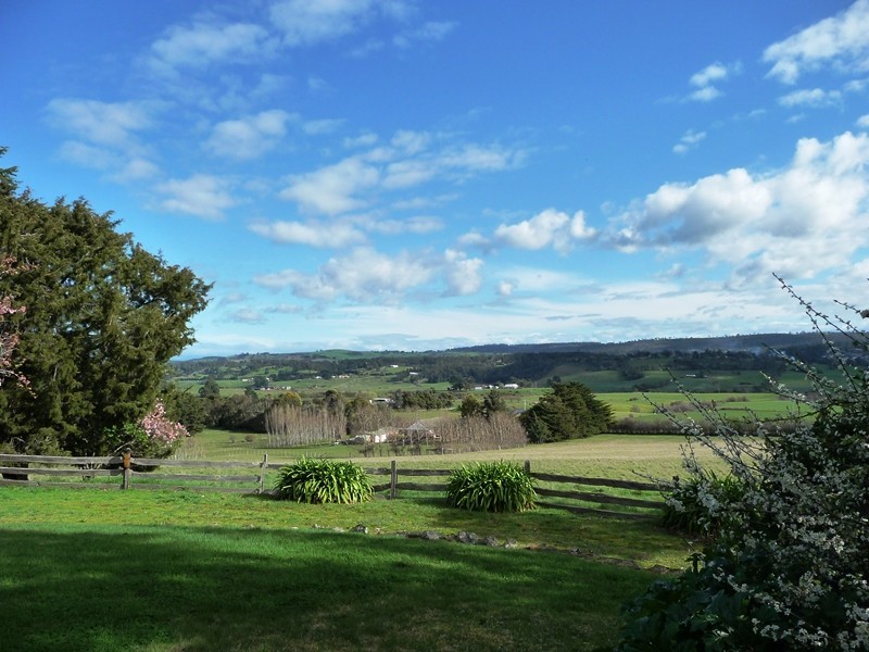 1 Blessington Road, St Leonards TAS 7250