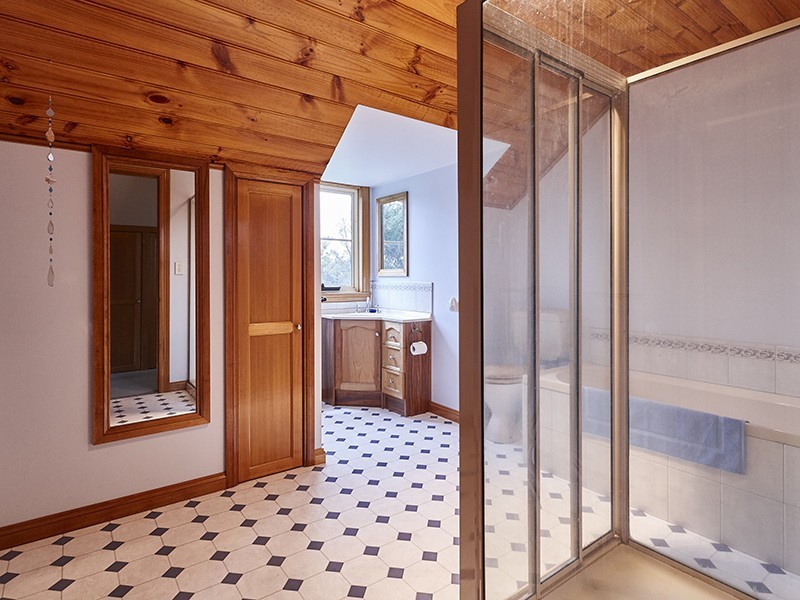 717 Windermere Road, Swan Bay TAS 7252