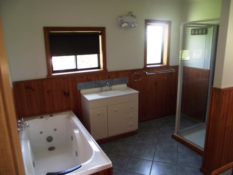 130 The Avenue, Ellendale TAS 7140