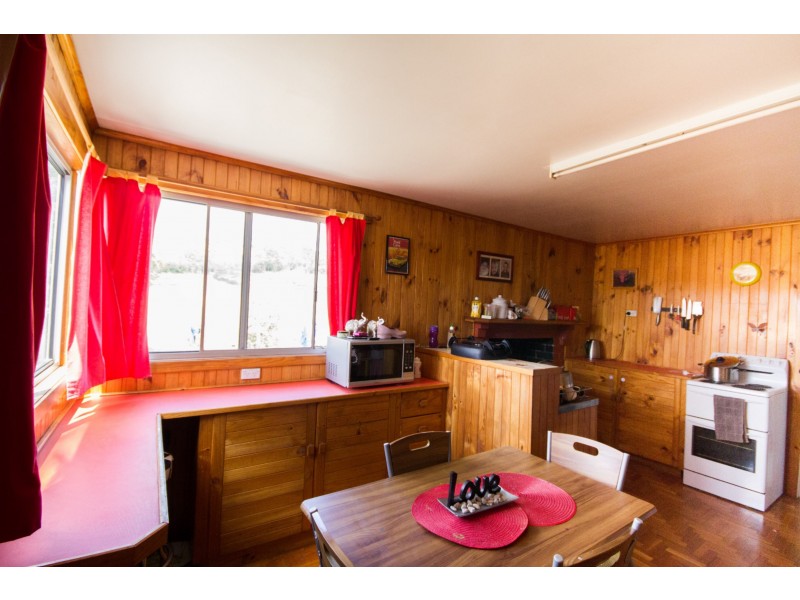 21 Spitfarm Road, Opossum Bay TAS 7023