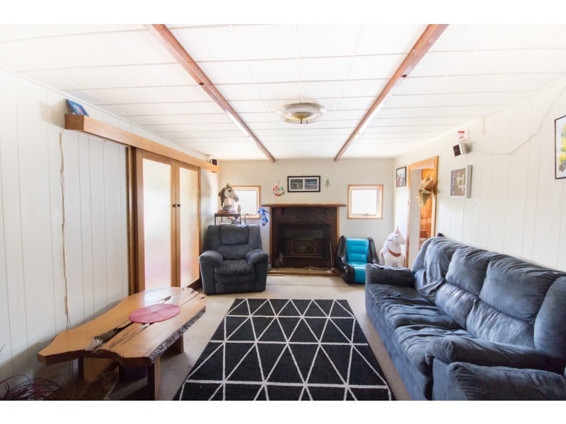 21 Spitfarm Road, Opossum Bay TAS 7023