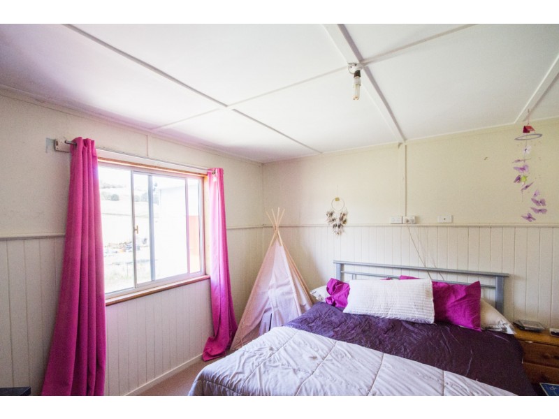 21 Spitfarm Road, Opossum Bay TAS 7023