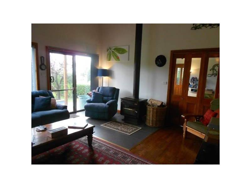 125 The Esplanade, Naracoopa TAS 7256