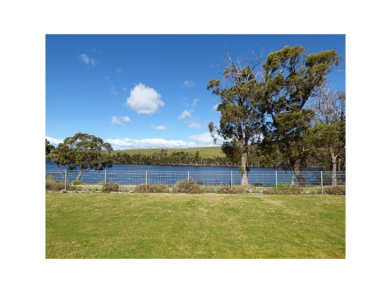 8 Blackwood Court, Ansons Bay TAS 7216