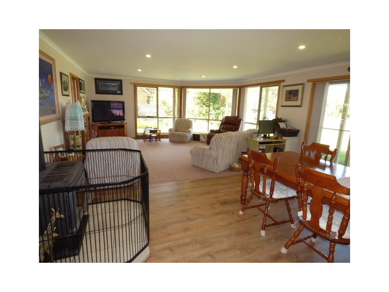 8 Blackwood Court, Ansons Bay TAS 7216