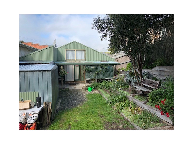15 Main Street, Currie TAS 7256