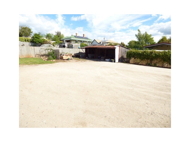 9 Ellenor Street, Scottsdale TAS 7260