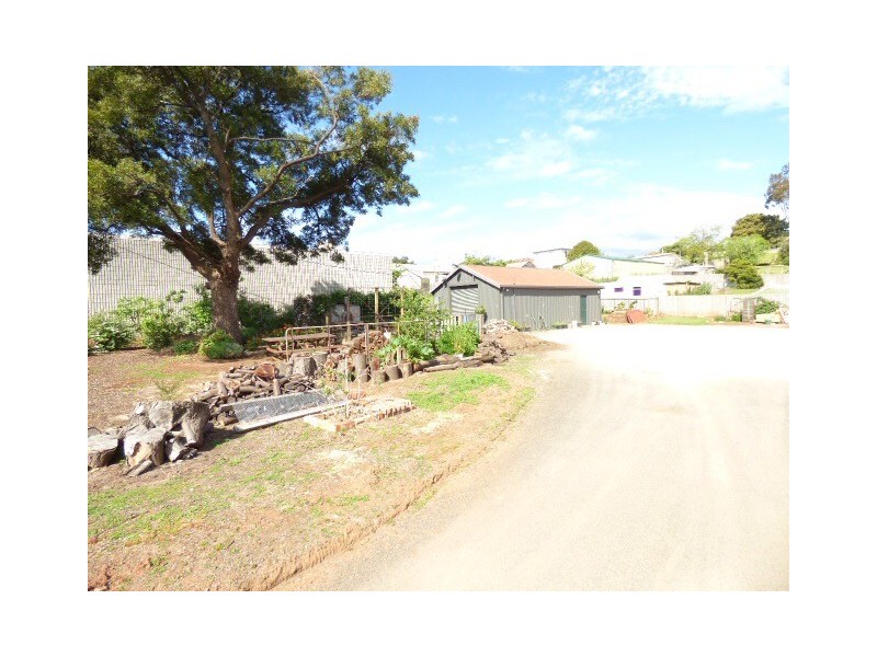 9 Ellenor Street, Scottsdale TAS 7260