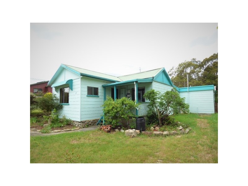 25 Donald Street, Branxholm TAS 7261