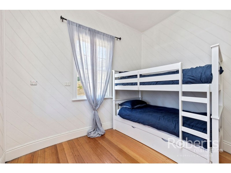 72 Main Street, Derby TAS 7264