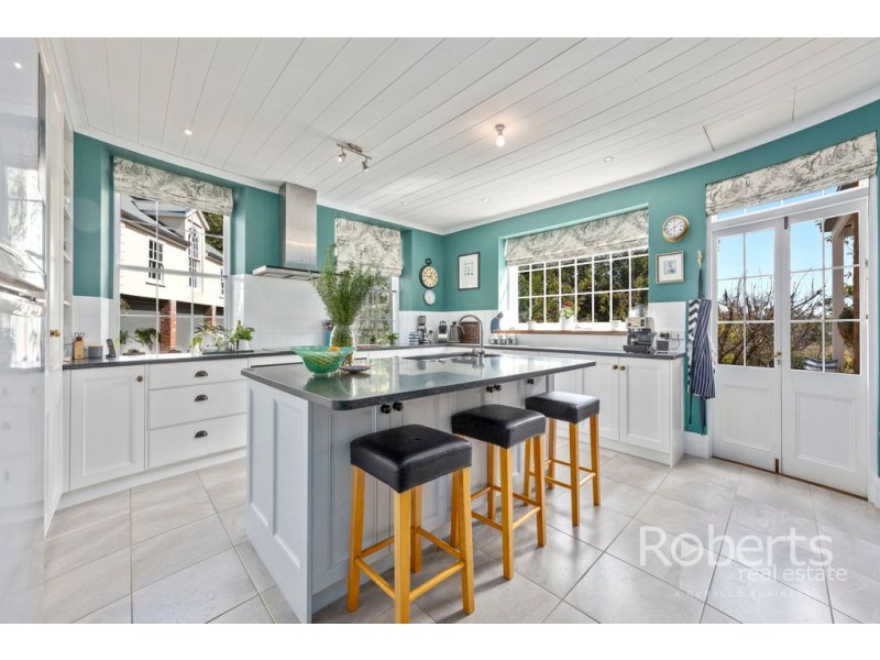 57 West Bay Road, Rowella TAS 7270