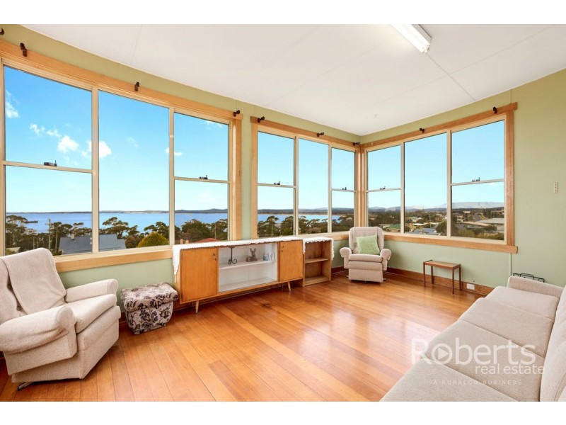 9 Alexander Street, Bridport TAS 7262