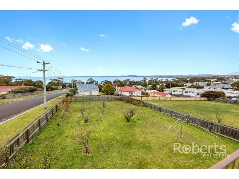 9 Alexander Street, Bridport TAS 7262