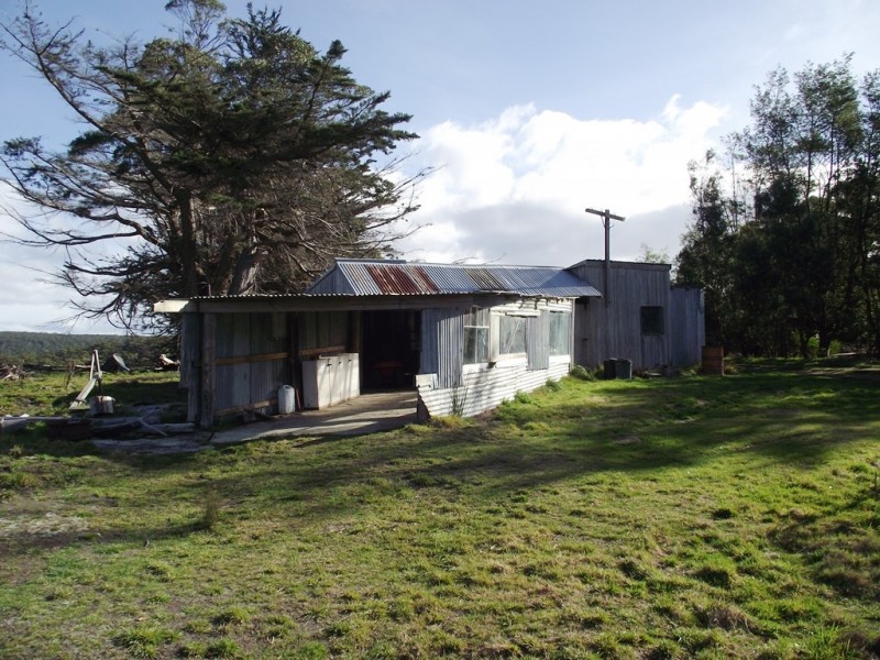 . Hardwicks Road and Stormlea Road, Highcroft TAS 7183