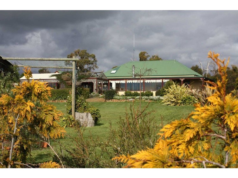 ‘Manalanga’ 1800 Bridport Road, Bridport TAS 7262