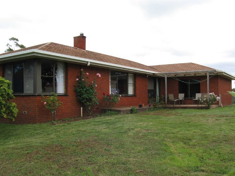 “Redland” 63 Red Road, Pipers River TAS 7252
