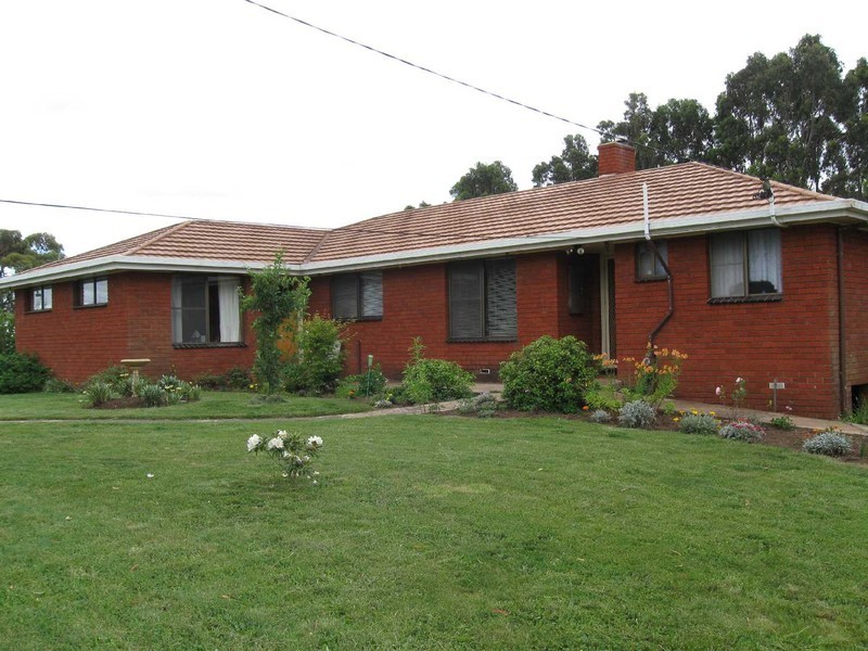 “Redland” 63 Red Road, Pipers River TAS 7252