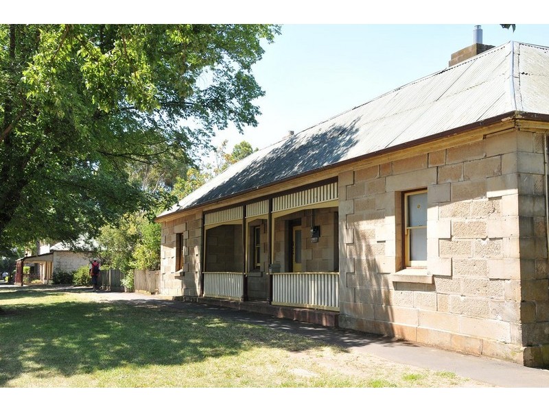 “Fernleigh” 21 Church Street, Ross TAS 7209