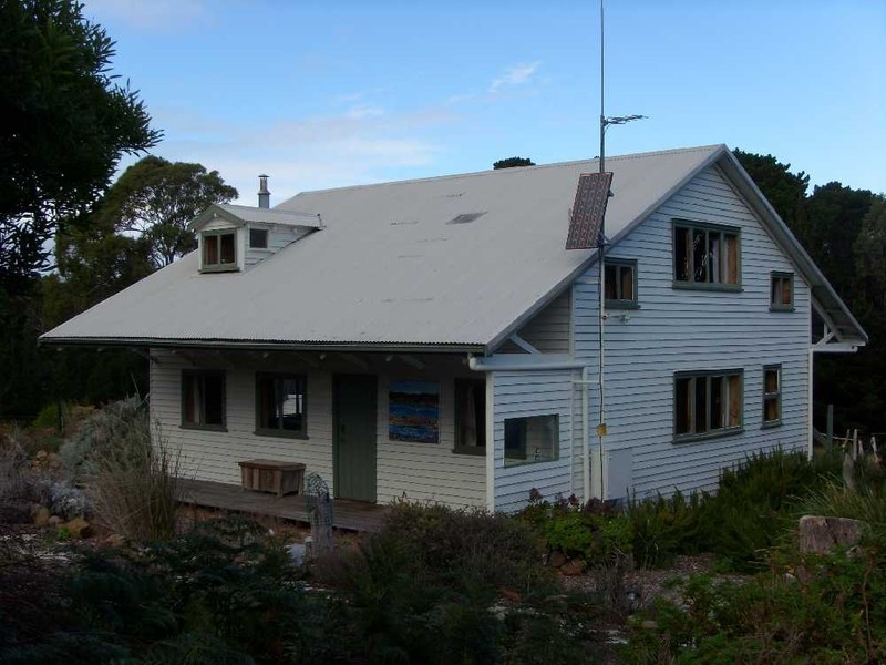 “Walla Womba” Sharps and Lighthouse Road, Bruny Island TAS 7150