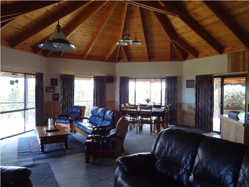 284 East Arm Road, Mount Direction TAS 7252