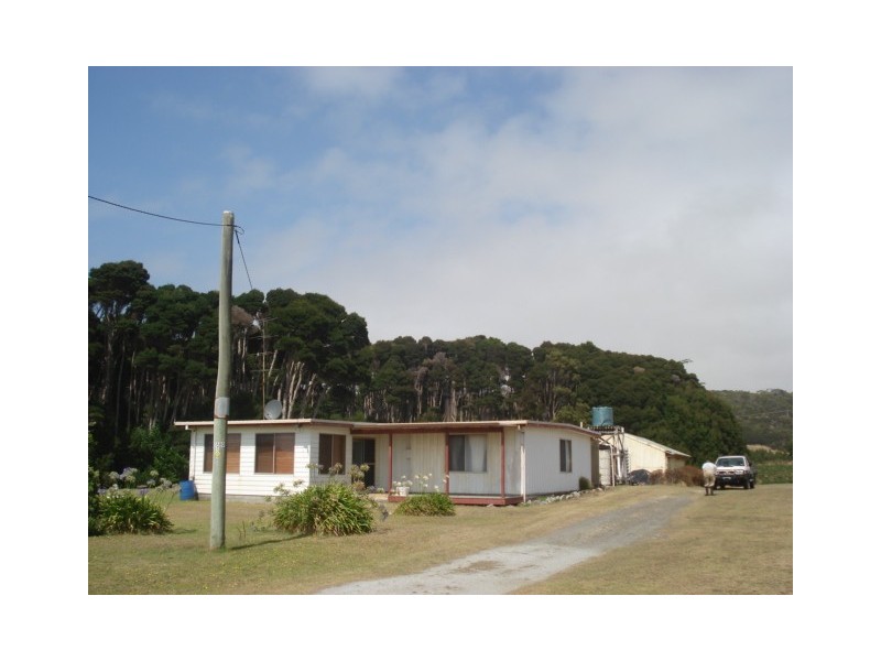 The Esplanade, Naracoopa, King Island TAS 7256