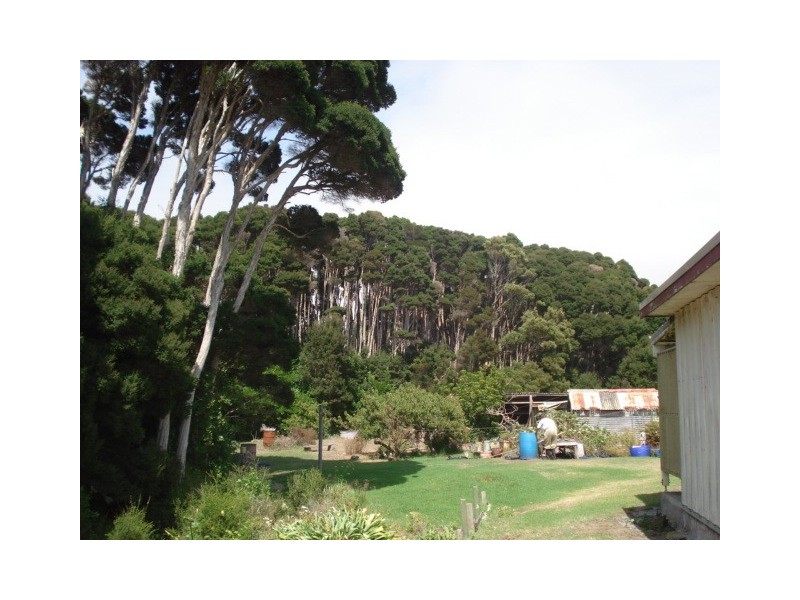 The Esplanade, Naracoopa, King Island TAS 7256