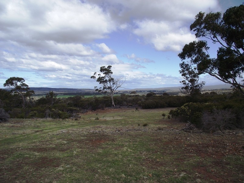 . Old Coach Road, Cranbrook TAS 7190