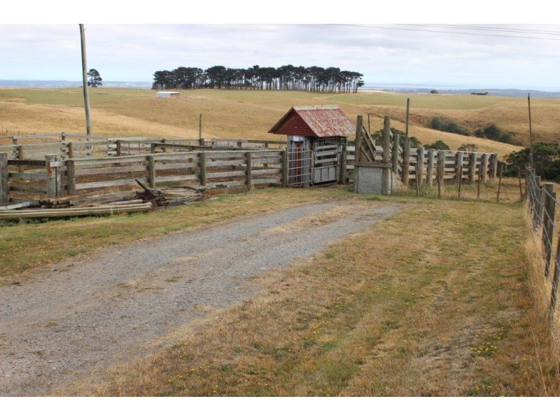 592 South Road, Alcomie TAS 7330