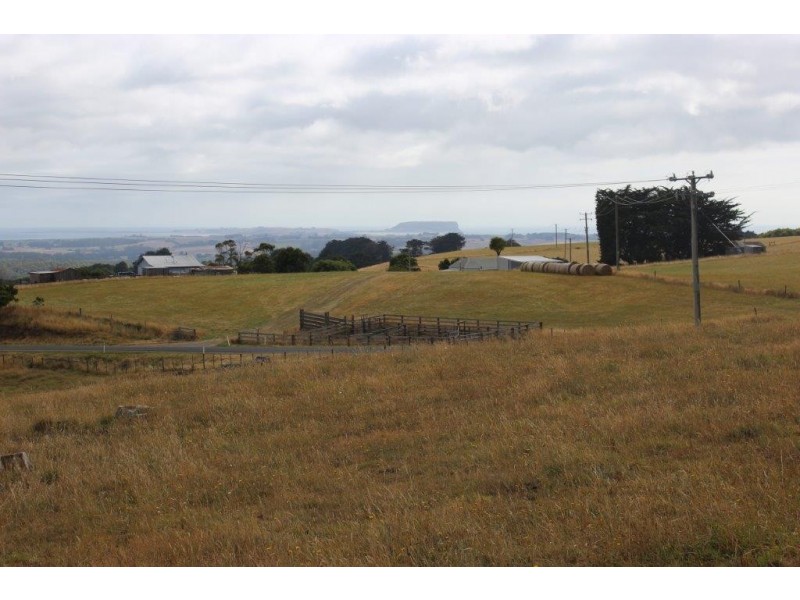 592 South Road, Alcomie TAS 7330