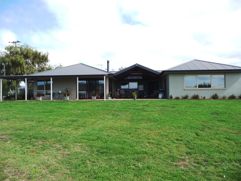 83 Annie Street, St Helens TAS 7216