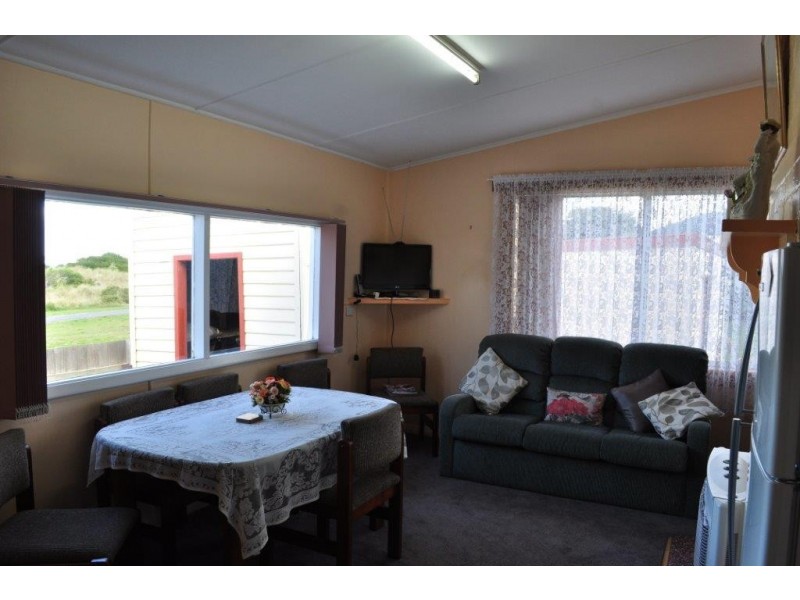 17 Marine Esplanade, Stanley TAS 7331