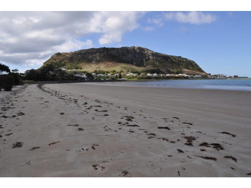 17 Marine Esplanade, Stanley TAS 7331